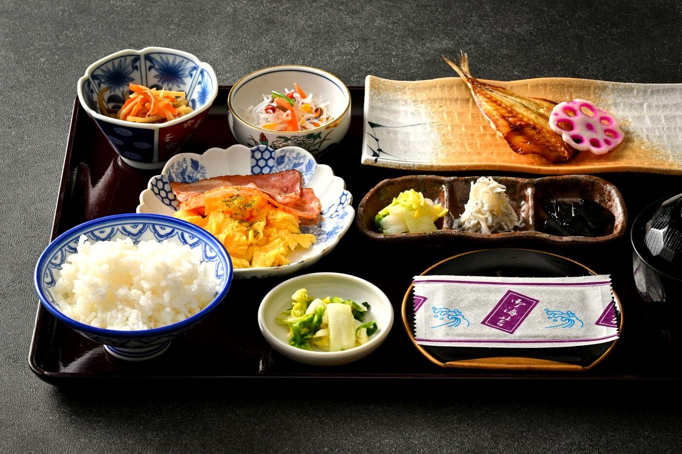 Breakfast tray